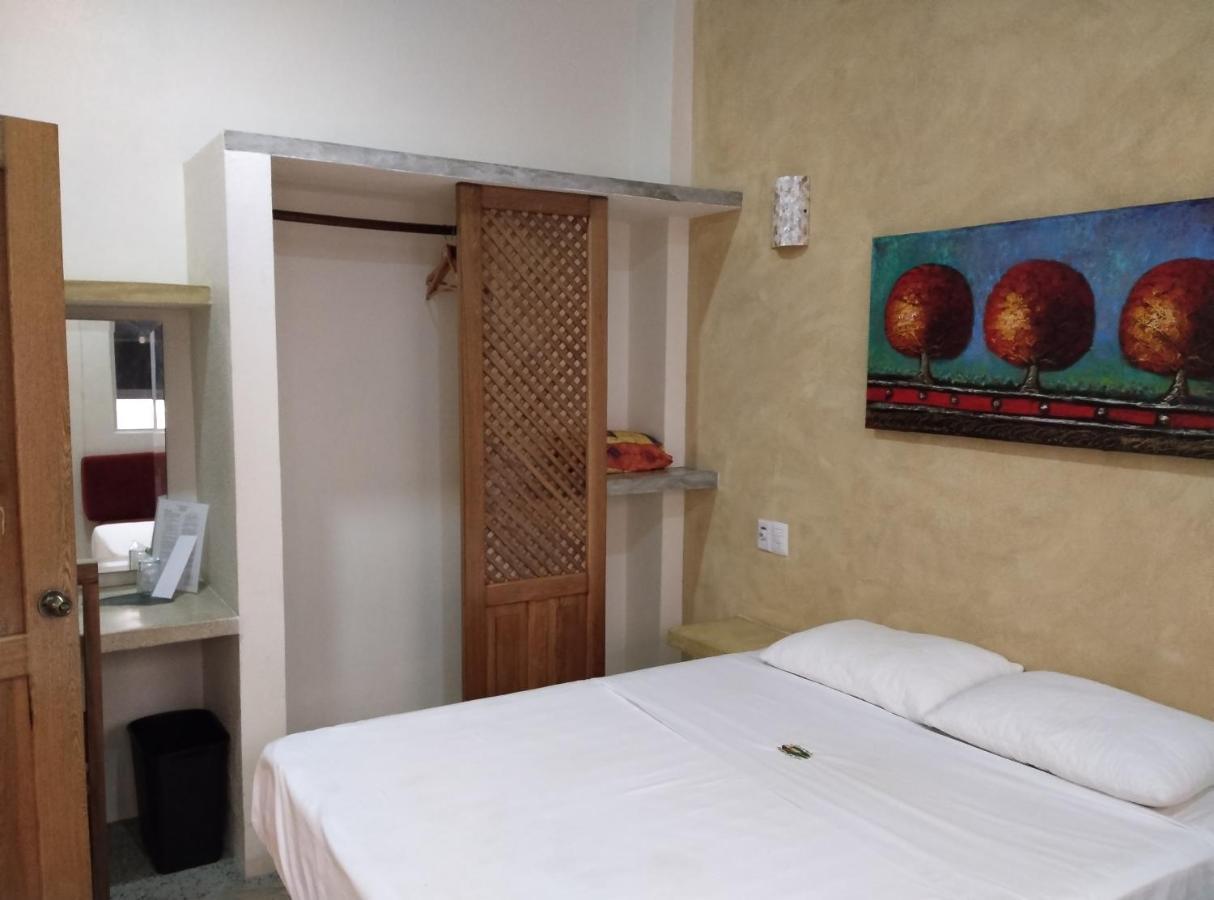 Hotel Puerta Del Sol Barra de Navidad Extérieur photo