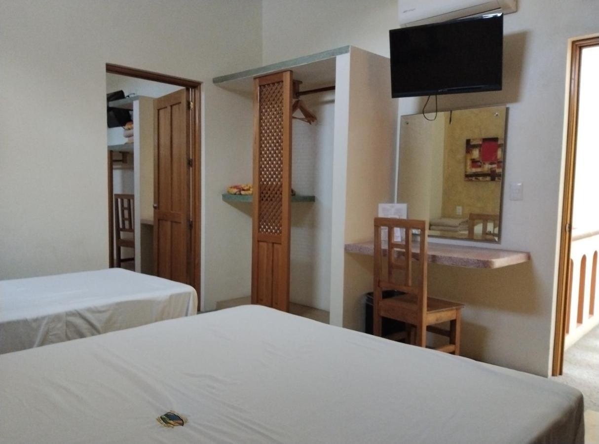 Hotel Puerta Del Sol Barra de Navidad Extérieur photo